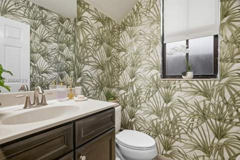8870 NW 99th Path, Doral FL - photo 24 of 41