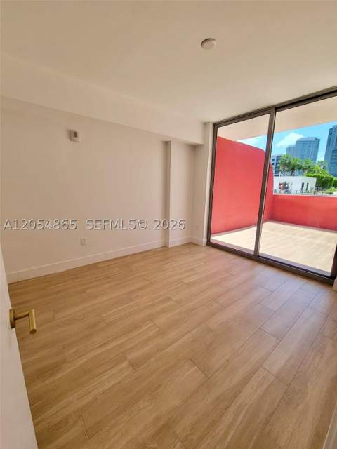 90 NE 32 St 609, Miami FL - photo 7 of 23