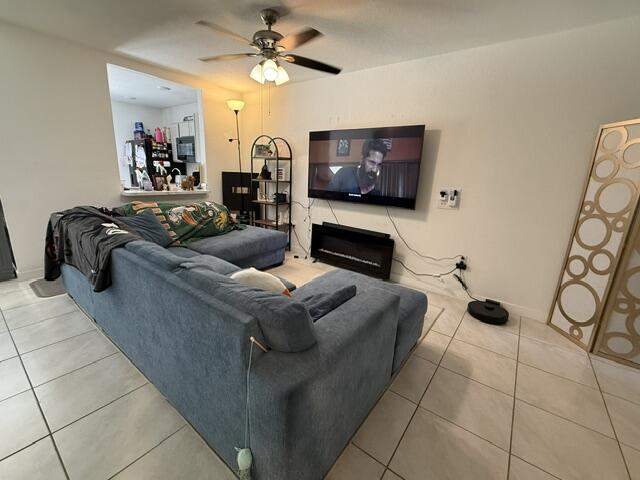 3 bedroom Residential at 561 NE 5th Way, Fvp Subdivision, Florida City — photo 5