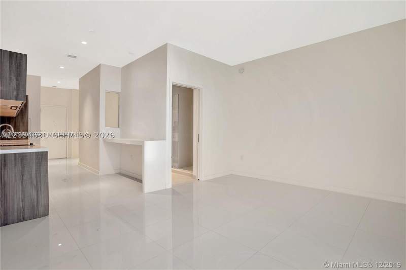 0 bedroom Condominium at 851 NE 1st Ave 504, Paramount Miami Worldcent, Miami — photo 4