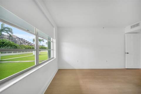 199 Ocean Lane Dr 201, Key Biscayne FL - photo 17 of 34