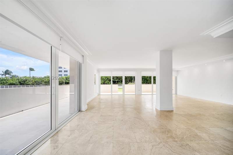 3 bedroom Condominium at 199 Ocean Lane Dr 201, Commodore Club South Cond, Key Biscayne — photo 4