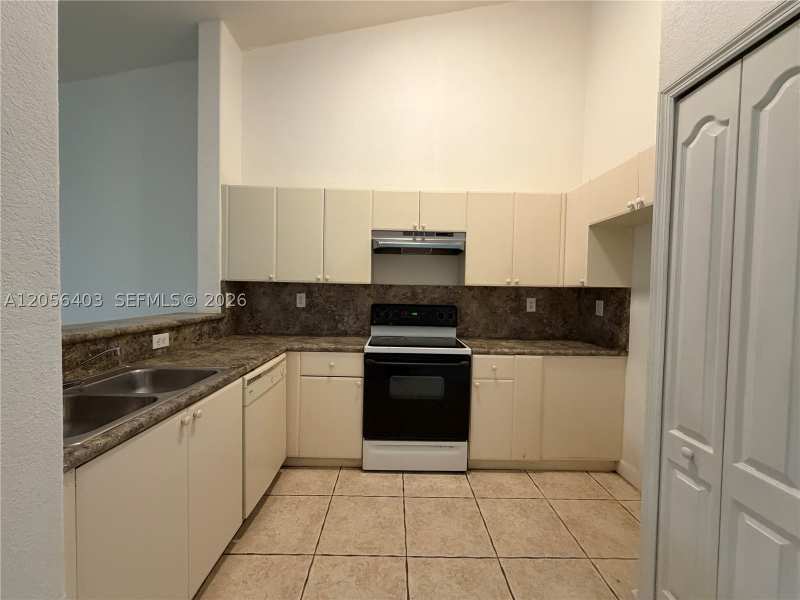 2 bedroom Condominium at 1661 SE 28th St 204, Shoma Condo At Keys Cove, Homestead — photo 1