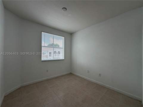 1661 SE 28th St 204, Homestead FL - photo 9 of 24