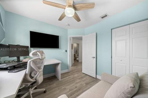 12050 SW 135th Ter, Miami FL - photo 20 of 44