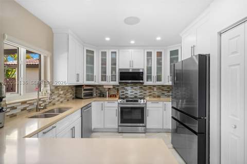 12050 SW 135th Ter, Miami FL - photo 9 of 44