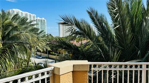3001 NE 185th St 431, Aventura FL - photo 18 of 20