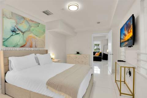 1250 Ocean Dr 2N, Miami Beach FL - photo 8 of 30