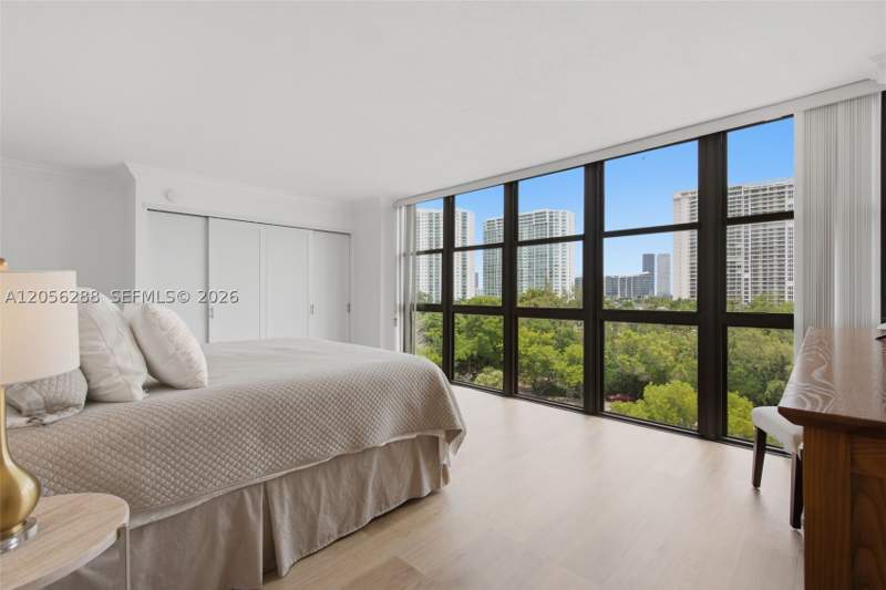 2 bedroom Condominium at 18181 NE 31st Ct 807, Tower At Biscayne Cove Co, Aventura — photo 2
