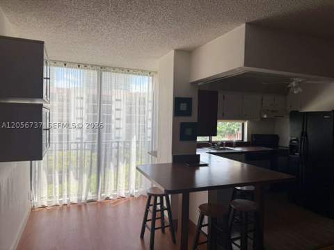 17011 N Bay Rd 709, Sunny Isles Beach FL - photo 7 of 13