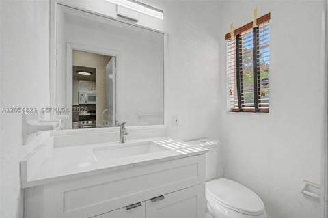 6709 N Kendall Dr 223, Pinecrest FL - photo 11 of 23