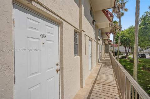 6709 N Kendall Dr 223, Pinecrest FL - photo 21 of 23