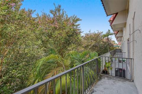 6709 N Kendall Dr 223, Pinecrest FL - photo 6 of 23