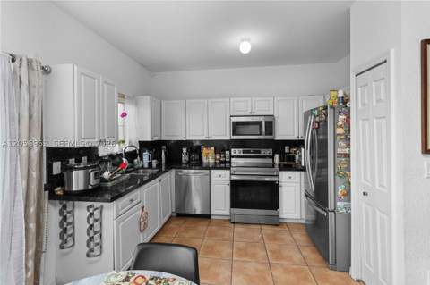8242 NW 107th Ct 8-12, Doral FL - photo 14 of 29