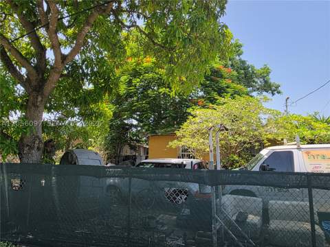 722 SW 3rd Ave, Homestead FL - photo 13 of 14