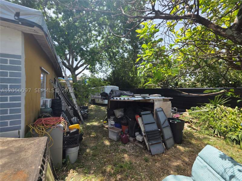 2 bedroom SingleFamilyResidence at 722 SW 3rd Ave, Tatums Colored Town Addn, Homestead — photo 5