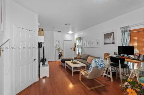 10720 NW 82nd Ter 1-8, Doral FL - photo 13 of 32