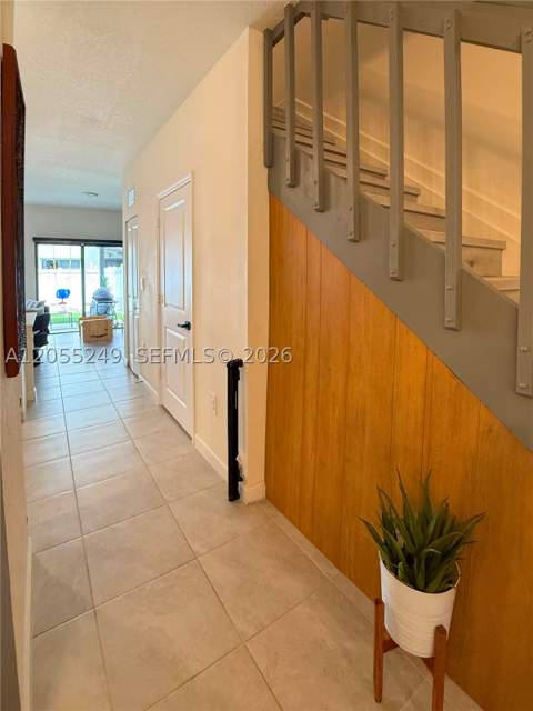 11432 W 32nd Ln, Hialeah FL - photo 16 of 46