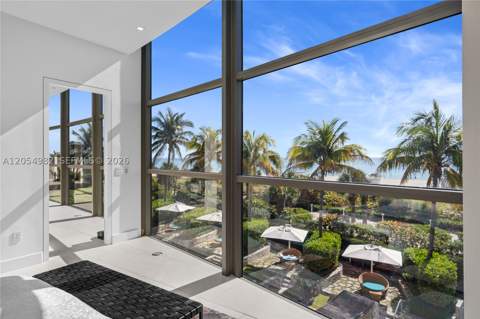 5875 Collins Ave 401, Miami Beach FL - photo 13 of 60