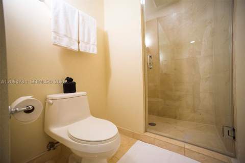 18001 Collins Ave 2711, Sunny Isles Beach FL - photo 16 of 24