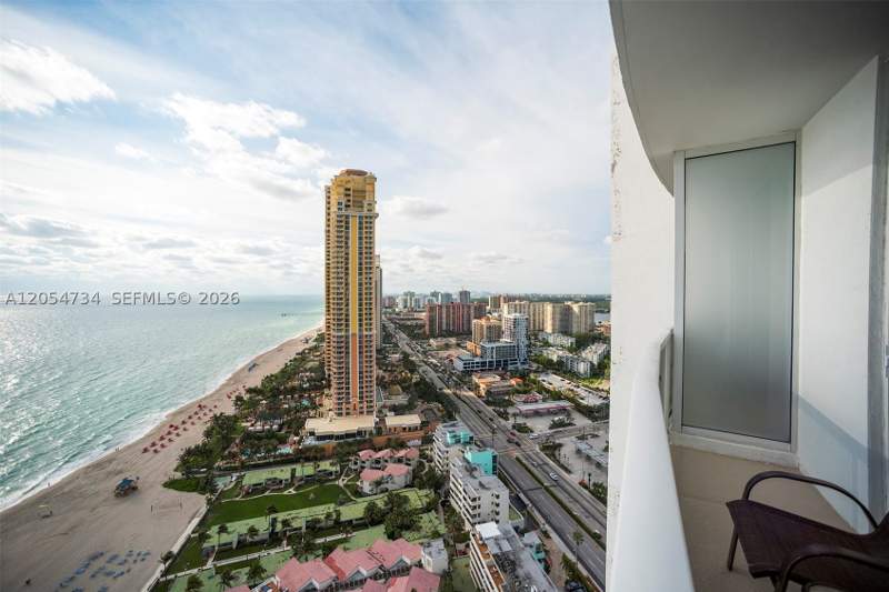 0 bedroom Condominium at 18001 Collins Ave 2711, Trump International Sones, Sunny Isles Beach — photo 5
