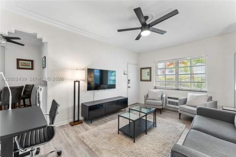 819 Meridian Ave 5, Miami Beach FL - photo 7 of 7