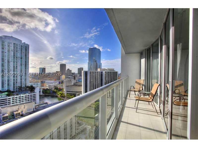 1 bedroom Condominium at 485 Brickell Ave 2306, Icon Brickell Condo No 3, Miami — photo 1