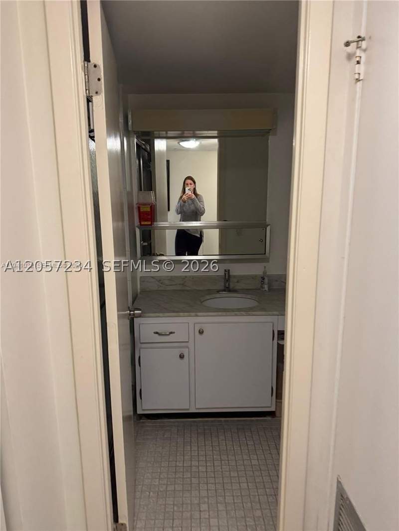 2 bedroom Condominium at 2750 NE 183rd St 1503, Commodore Plaza Condo, Aventura — photo 2