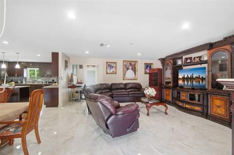 19501 SW 236th St, Homestead FL - photo 13 of 46