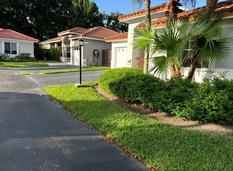 3 bedroom SingleFamilyResidence at 5758 NW 97th Pl, Patio Homes Of Doral Pine, Doral — photo 1