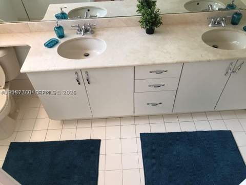 5758 NW 97th Pl, Doral FL - photo 15 of 30