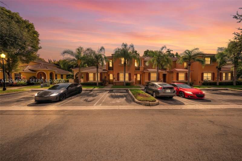3 bedroom Townhouse at 1037 NE 42nd Pl, MARBELLA BAY, Homestead — photo 1