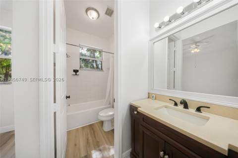 1037 NE 42nd Pl, Homestead FL - photo 15 of 27