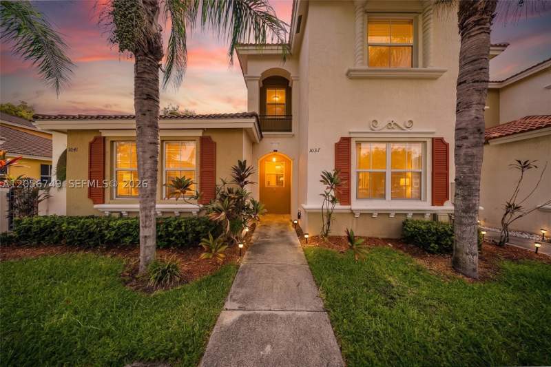 3 bedroom Townhouse at 1037 NE 42nd Pl, MARBELLA BAY, Homestead — photo 2