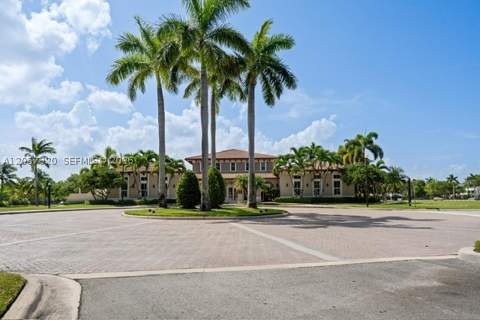 22561 SW 88th Pl 303-7, Cutler Bay FL - photo 21 of 27