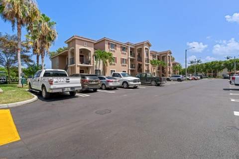 22561 SW 88th Pl 303-7, Cutler Bay FL - photo 24 of 27