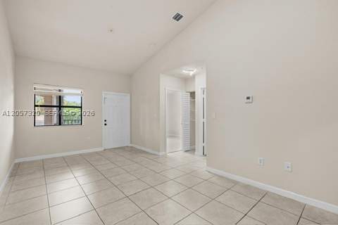 22561 SW 88th Pl 303-7, Cutler Bay FL - photo 7 of 27
