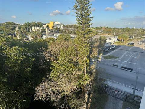 12590 NE 16th Ave 509, North Miami FL - photo 19 of 38