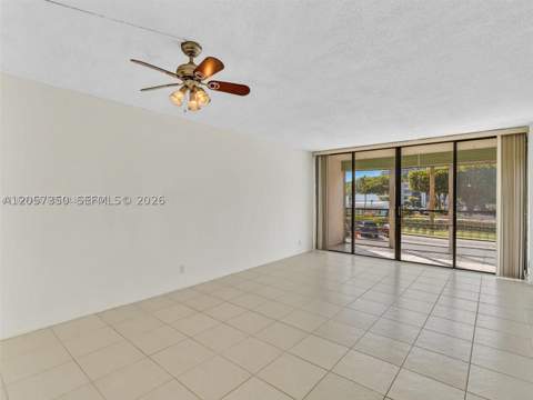 20500 W Country Club Dr 203, Aventura FL - photo 10 of 63