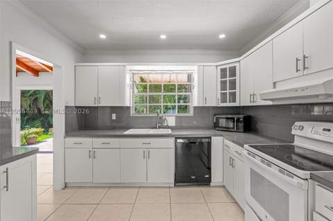 1540 Dorado Ave, Coral Gables FL - photo 10 of 15