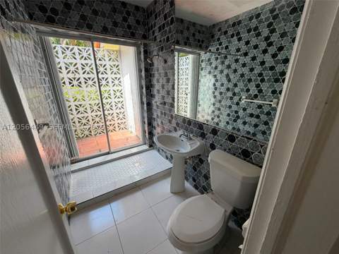 1540 Dorado Ave, Coral Gables FL - photo 8 of 15