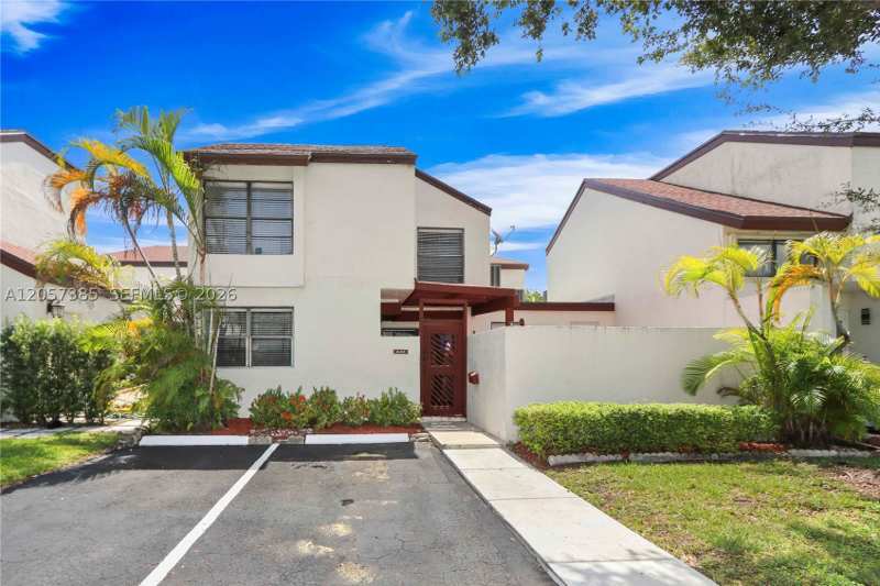 2 bedroom Townhouse at 443 NW 97th Pl 443, East Wind Lake Village, Miami — photo 1