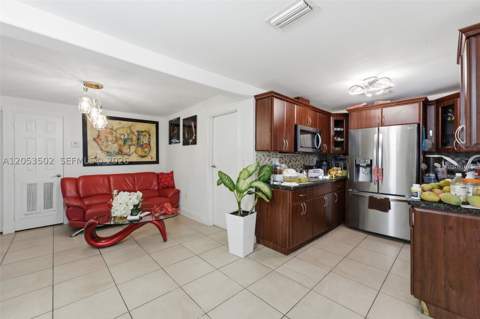 419 SE 3rd St, Hialeah FL - photo 8 of 47