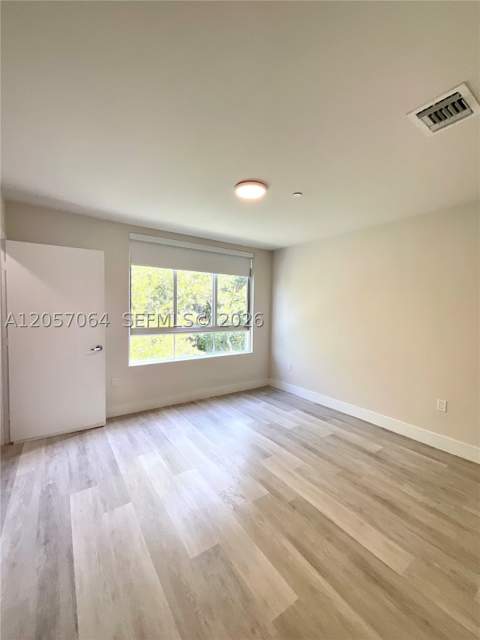 2555 NE 193rd St 2206, Miami FL - photo 13 of 26