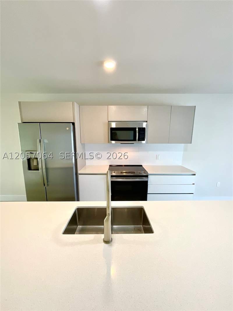 2 bedroom Townhouse at 2555 NE 193rd St 2206, Riverwood, Miami — photo 4