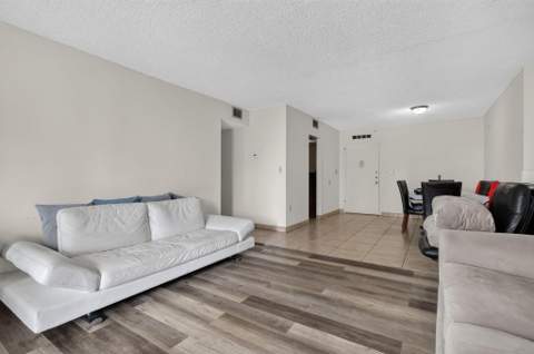 2780 NE 183rd Street 112, Aventura FL - photo 10 of 29