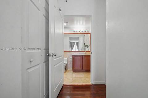 5085 NW 7th St 906, Miami FL - photo 23 of 26