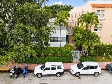 1551 Michigan Ave 12, Miami Beach FL - photo 14 of 17