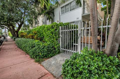 1551 Michigan Ave 12, Miami Beach FL - photo 16 of 17