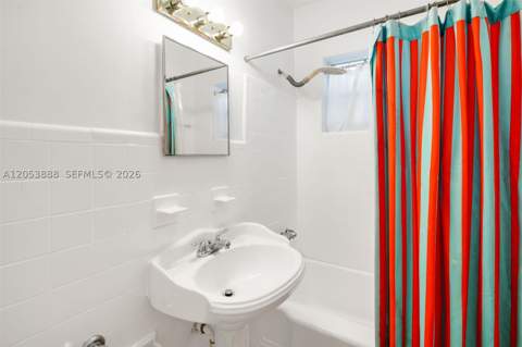 1551 Michigan Ave 12, Miami Beach FL - photo 7 of 17